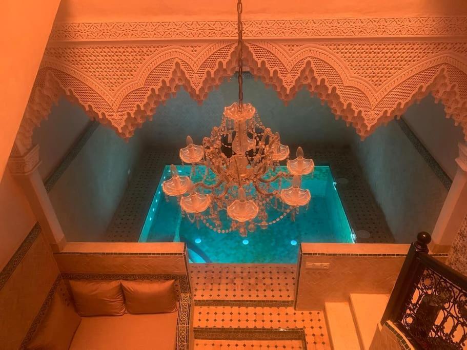 Super Riad Avec Piscine Interieure 마라케시 외부 사진