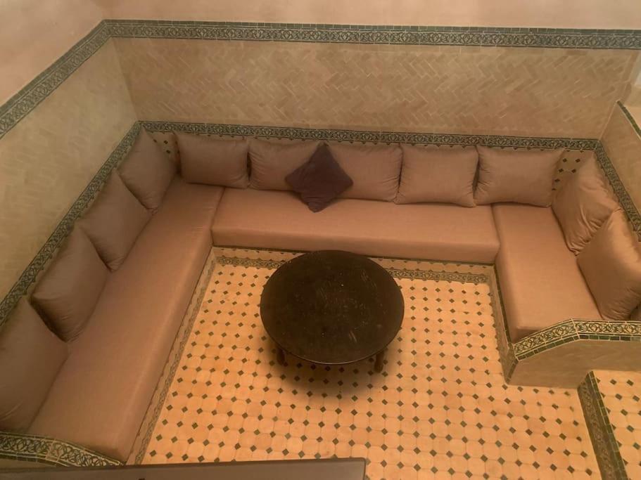 Super Riad Avec Piscine Interieure 마라케시 외부 사진